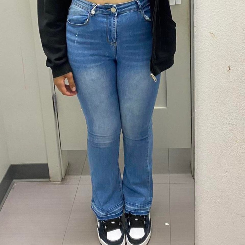 Size 10 med wash bootcut jeans.